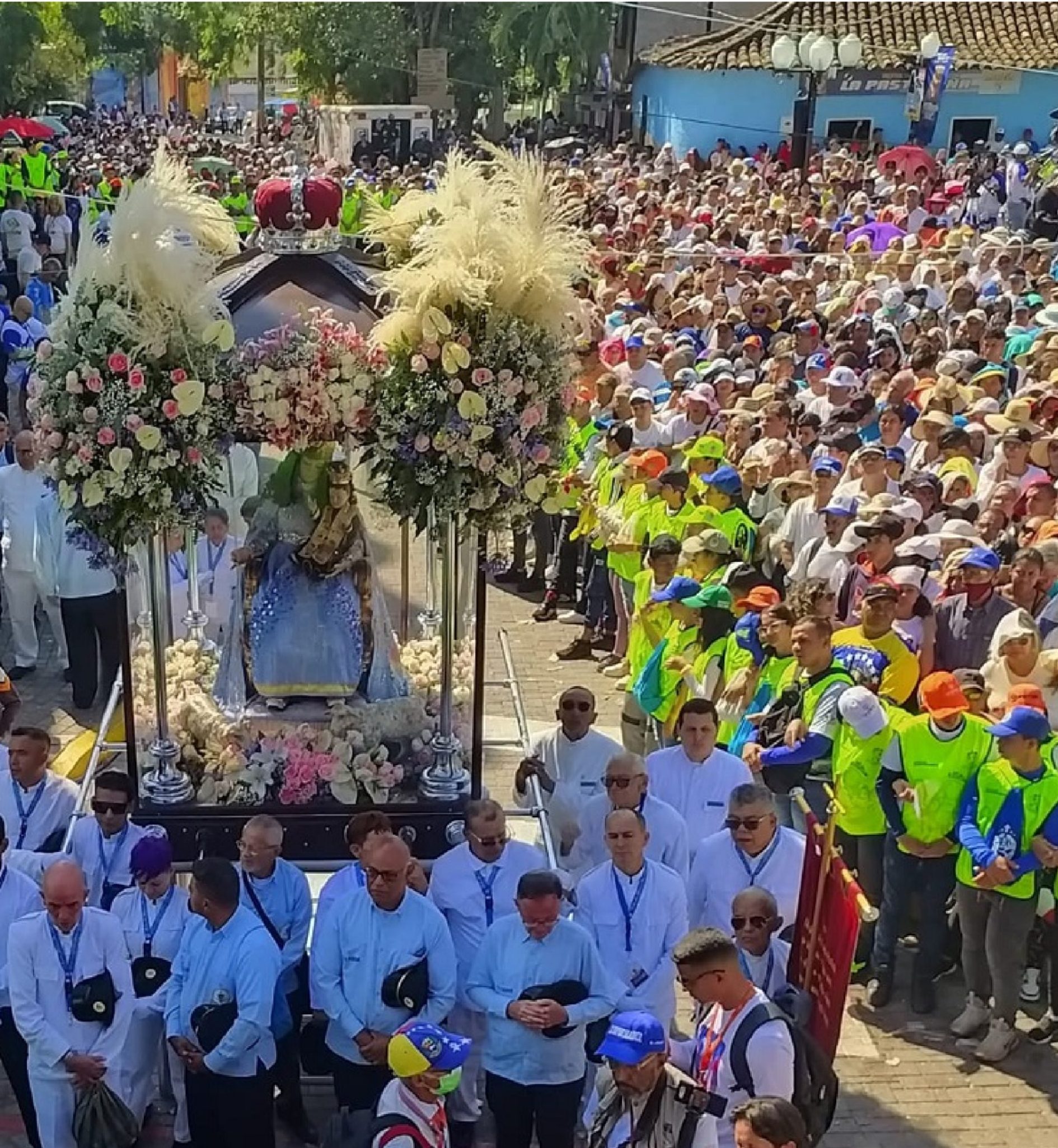 cortulara es religiosa y aventura_Mesa de trabajo 1